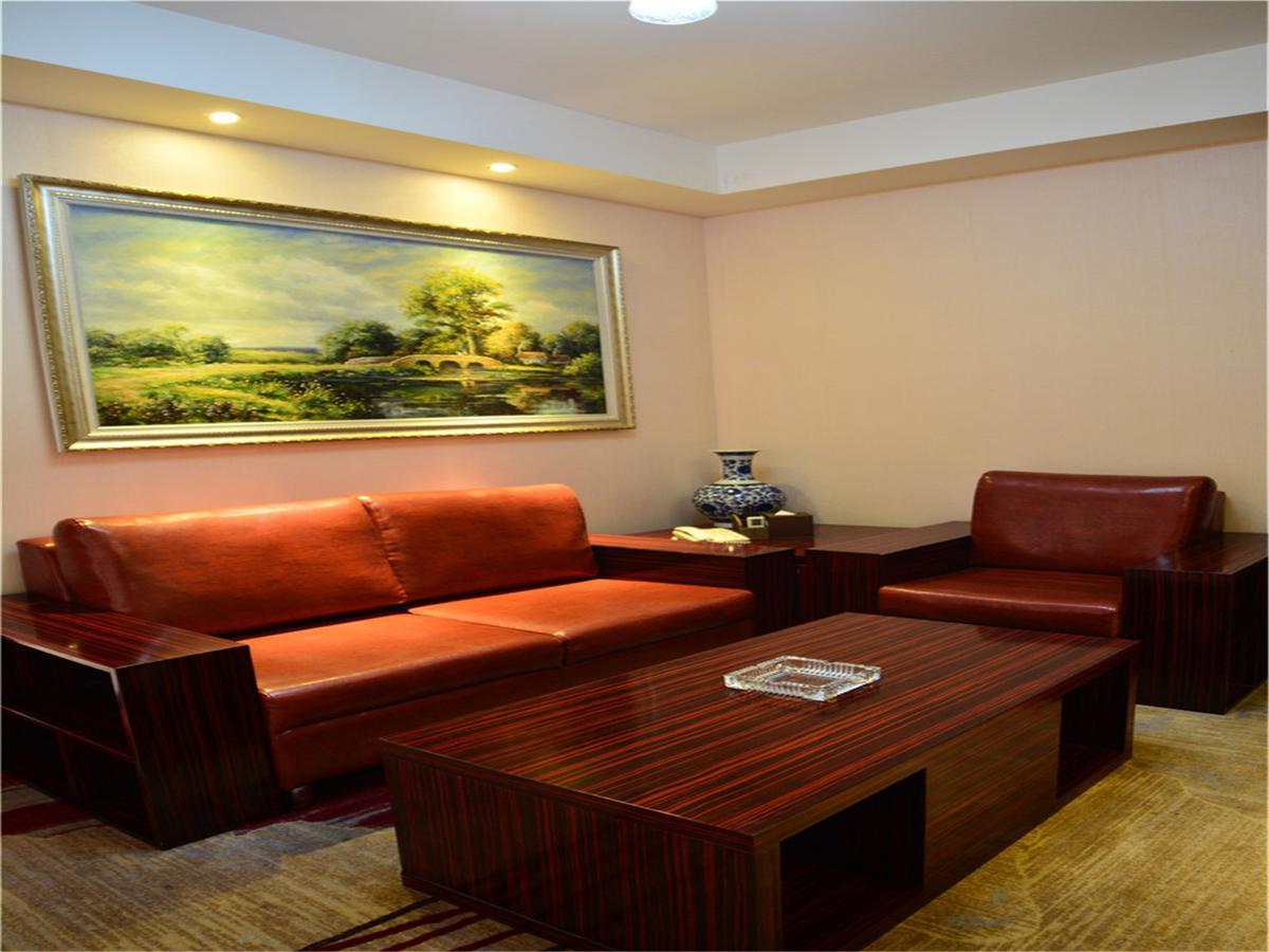 Lavande Hotel Wuhan Railway Station Exteriör bild